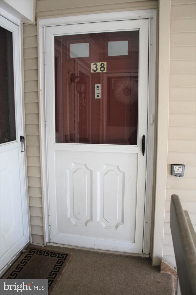 Foto del edificio - 38 Juniper Ct