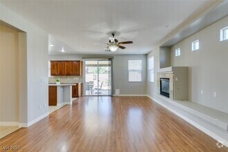 Building Photo - 9005 Semillon St