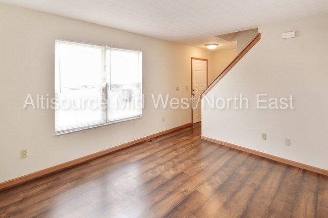 Building Photo - 2583 Locksley Rd