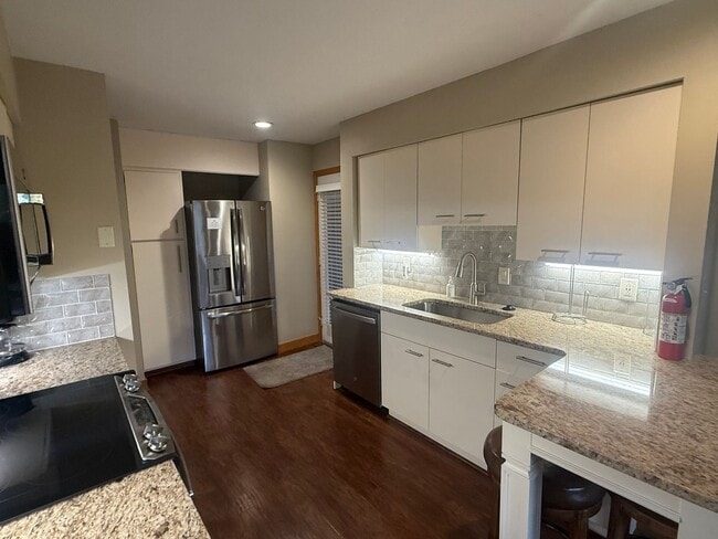 Building Photo - Cozy Condo in Gilford