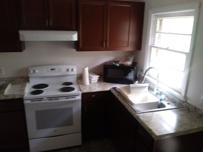 Foto del edificio - Cute cottage convenient to Chapel Hill and...