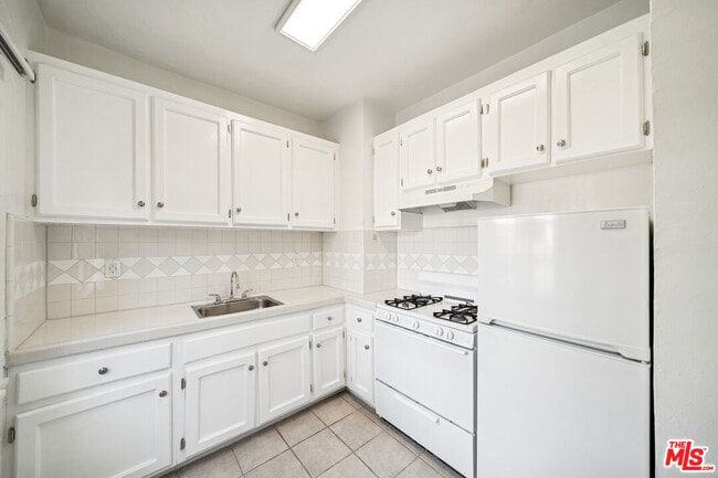 Foto del edificio - 1267 Vin Scully Ave