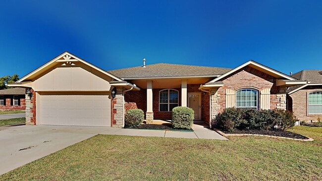 Photo - 4 Bedroom 2 Bathroom Home - Midwest City