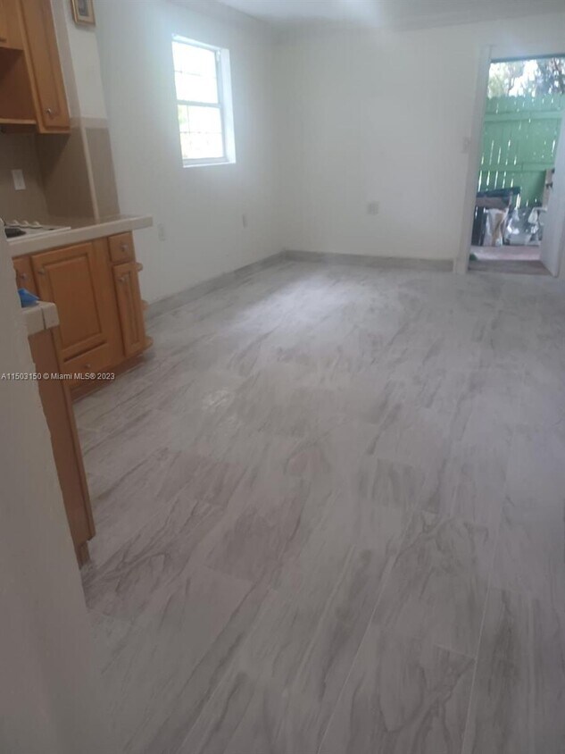 Foto principal - 7900 SW 21st Terrace