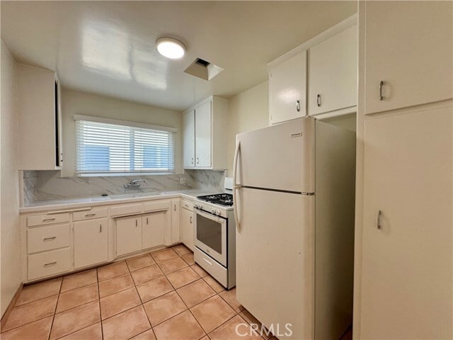 Building Photo - 122 Croft Ave