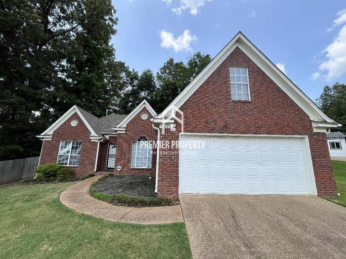 Foto principal - 6620 Brickmont Rd