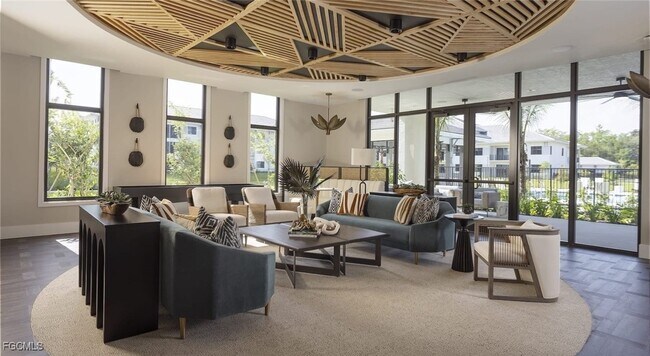 Foto del edificio - 7301 Lake Bank Lp