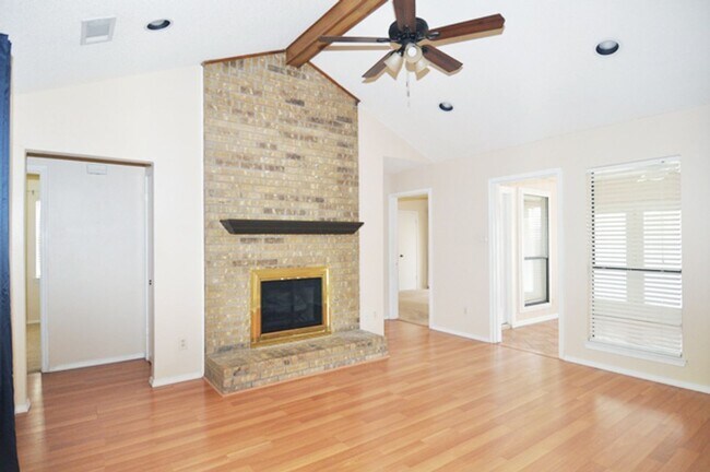 Foto del edificio - Great home with Sunroom in Sachse!