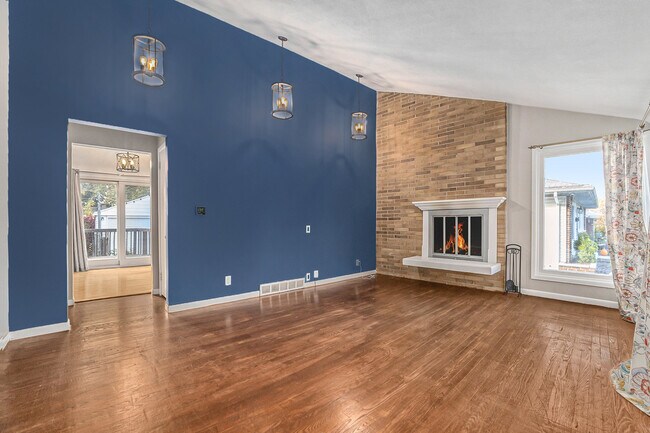 Foto del edificio - 1437 Lewison Ave NE