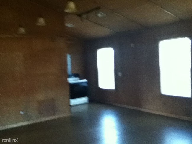 Building Photo - 2 br, 1 bath House - 939 Ford Rd