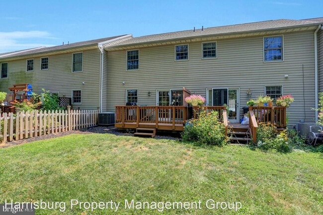 Building Photo - 2 br, 1.5 bath House - 4128 Kittatinny Dr