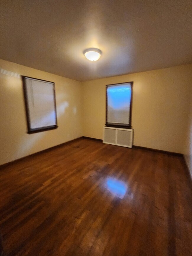 Building Photo - 151 Lexington Ave