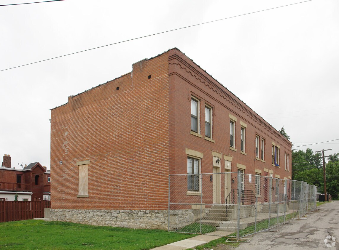 Building Photo - 1211-1219 Frances Pl