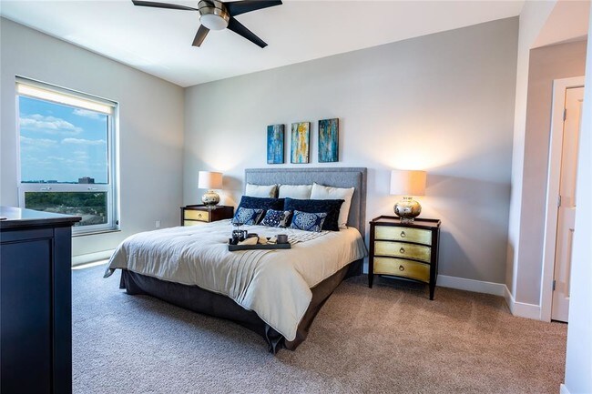 Foto del edificio - 5250 Brownway St