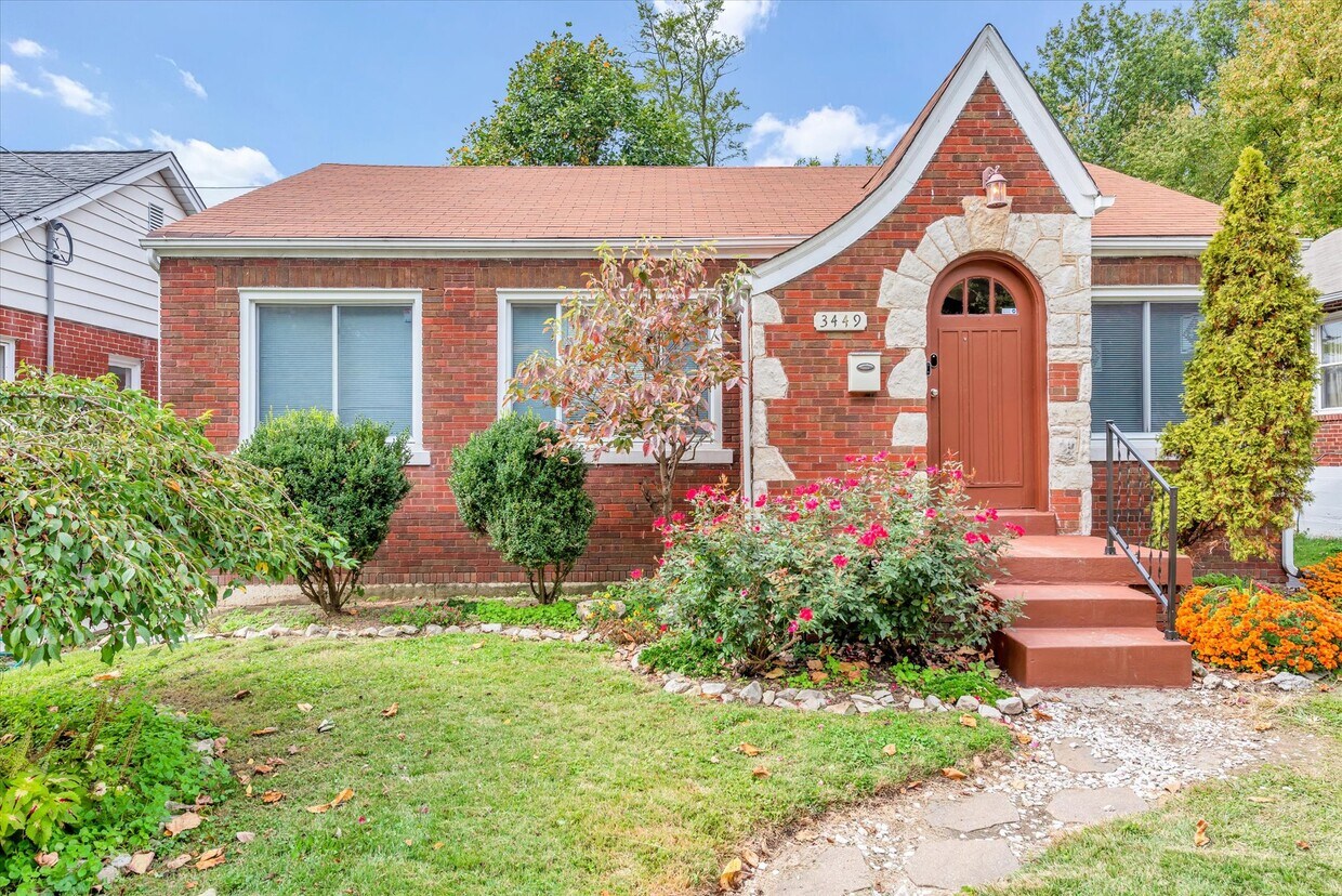 3449 Charlack Ave, St Louis, MO 63114 House Rental in St Louis, MO