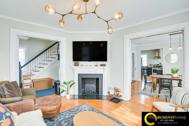 Foto del edificio - 44 Cottage St