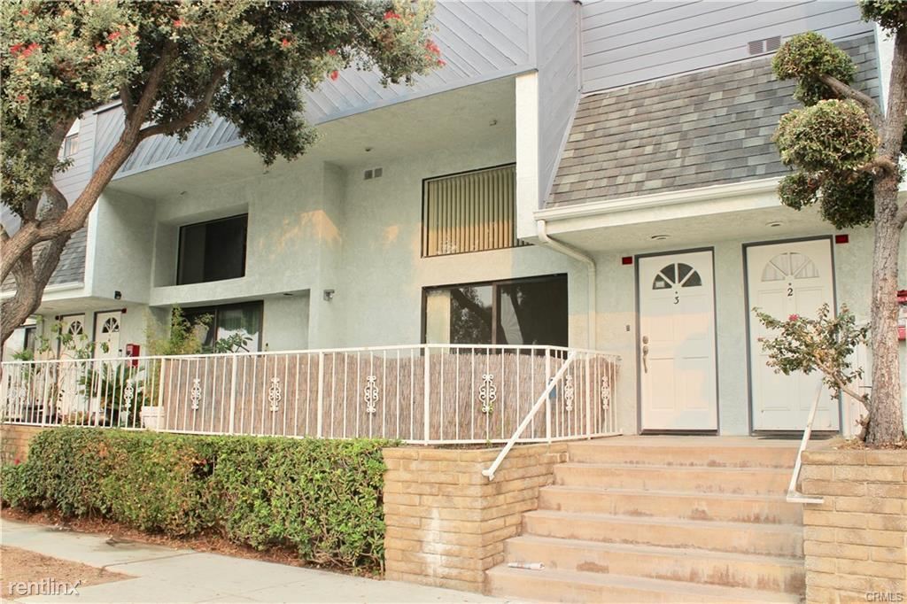 Primary Photo - 915 Diamond St