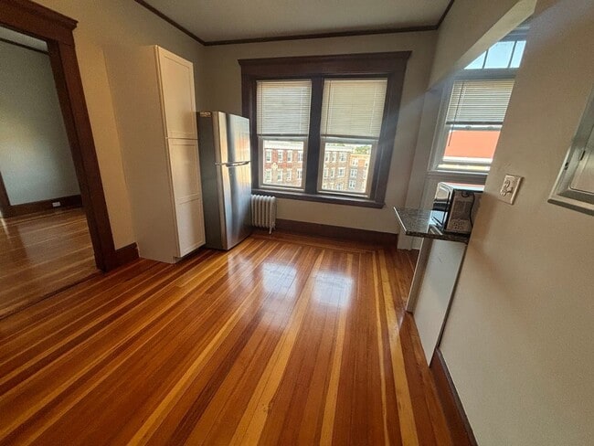 Building Photo - Historic 1 Harbor St