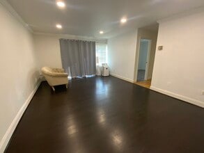 Building Photo - 5601 Parker House Ter