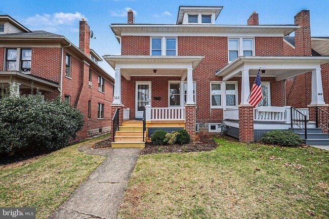 Building Photo - 144 Seminary Ave