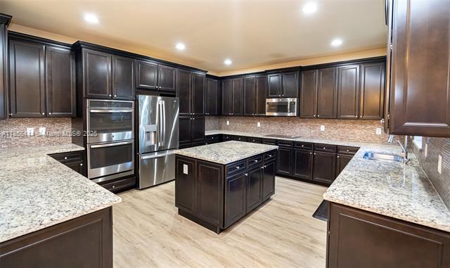 Foto del edificio - 9942 NW 86th Ter