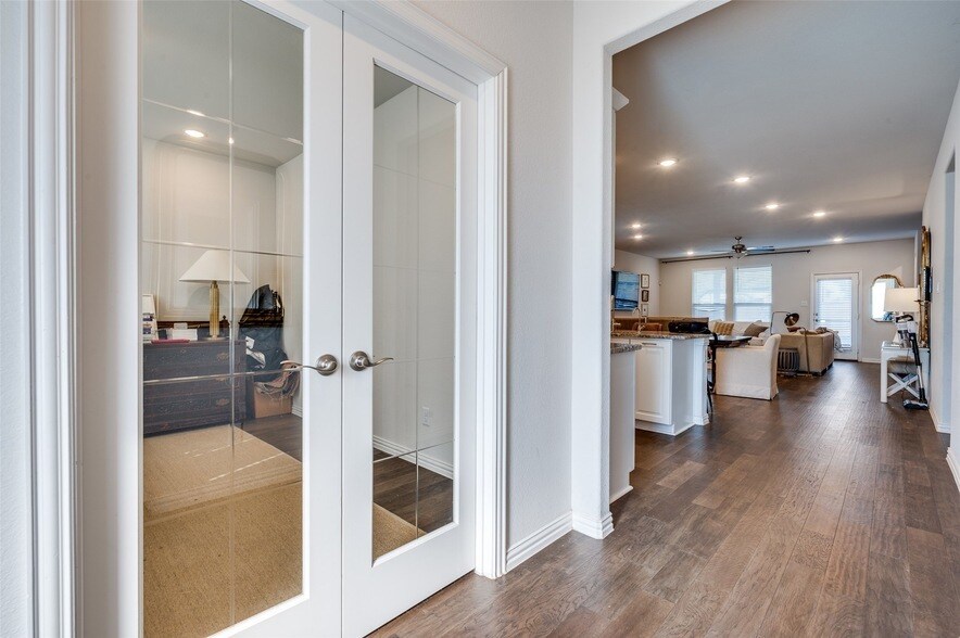 Photo - 3305 Ironstone Road Unit