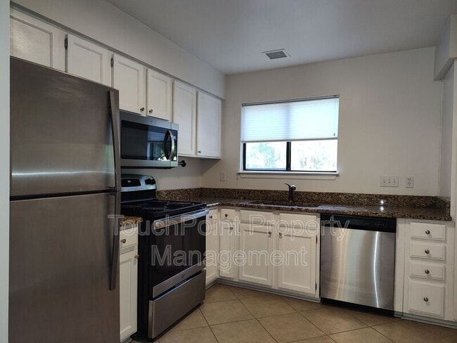 Building Photo - 3009 Heathstead Place