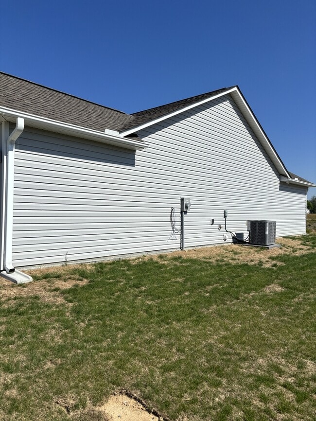 Foto del edificio - 100 Bradfield Cir