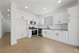Building Photo - 5420 Tinker Toy Ave