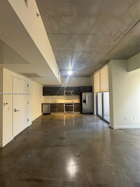 Foto del edificio - 151 SE 1st St