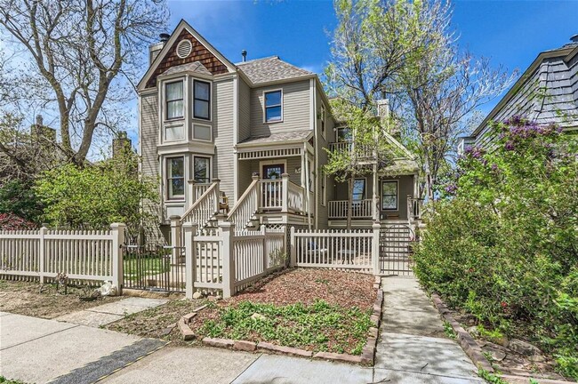 Building Photo - 2135 Spruce St