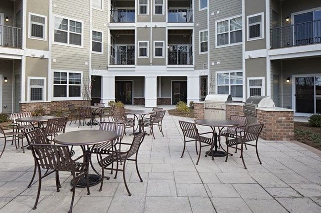 Building Photo - Cornerstone at Barnegat
