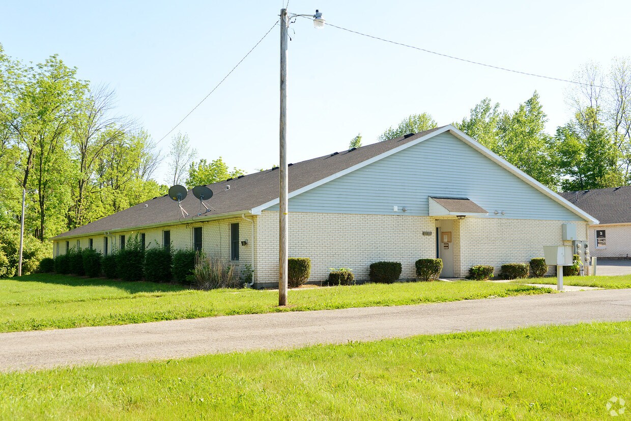 Building Photo - 1600 Westbrook Rd