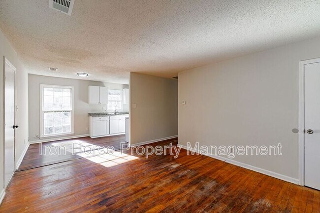 Foto del edificio - 414 W Richland Ave