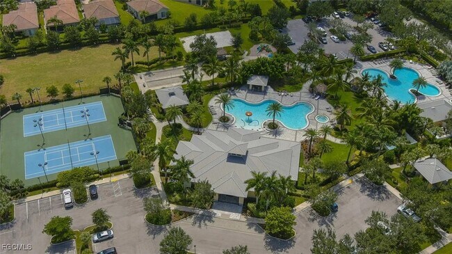 Foto del edificio - 1980 Wellington St