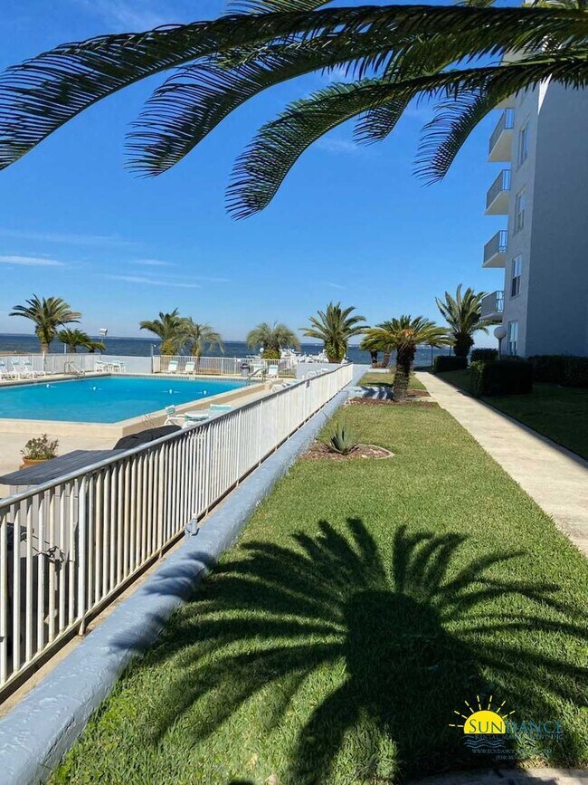 Foto del edificio - Destin furnished condo INCLUDES A BOAT SLIP & LIFT, call today!