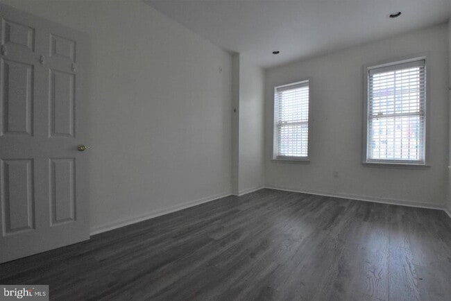Building Photo - 1224 Summer St