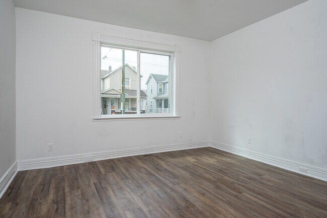Bedroom 2 - 334 S Jersey St