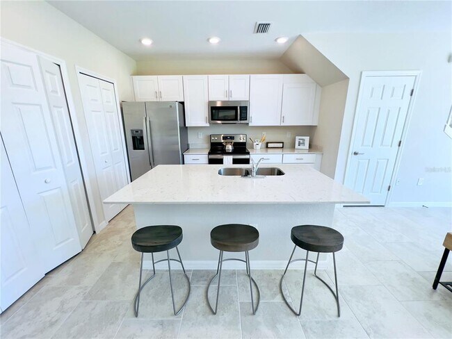 Foto del edificio - 14297 Oviedo Pl