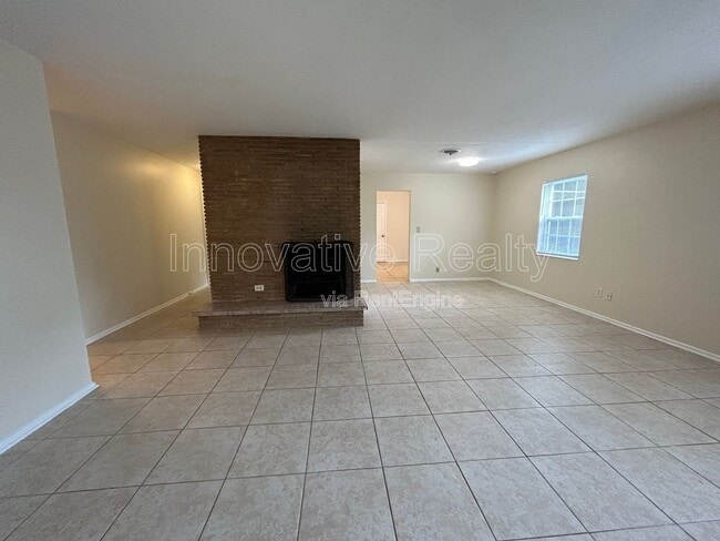 Building Photo - 2441 Fifeshire Dr