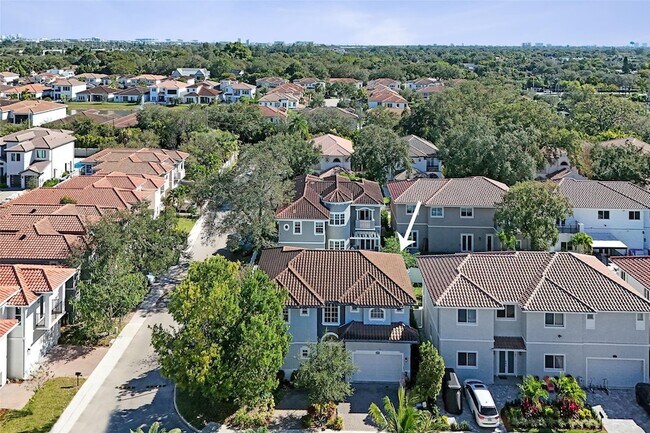 Foto del edificio - 3534 Forest View Cir