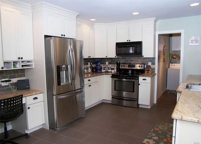 Building Photo - 12 David Way