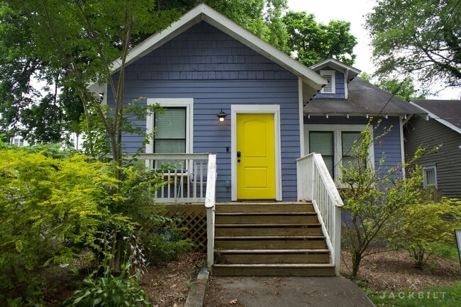Beautifully renovated, 3 bed 1 bath home in Westview Neighborhood! On Beltline!! Ready for Septem... - Beautifully renovated, 3 bed 1 bath home in Westview Neighborhood! On Beltline!! Ready for Septem...