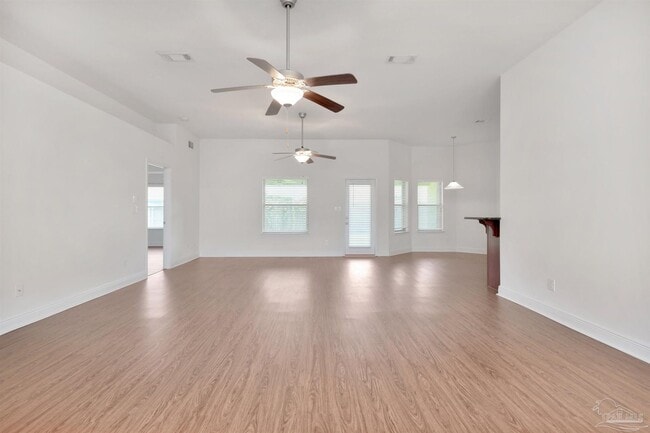 Building Photo - 8782 Tomcat Ct