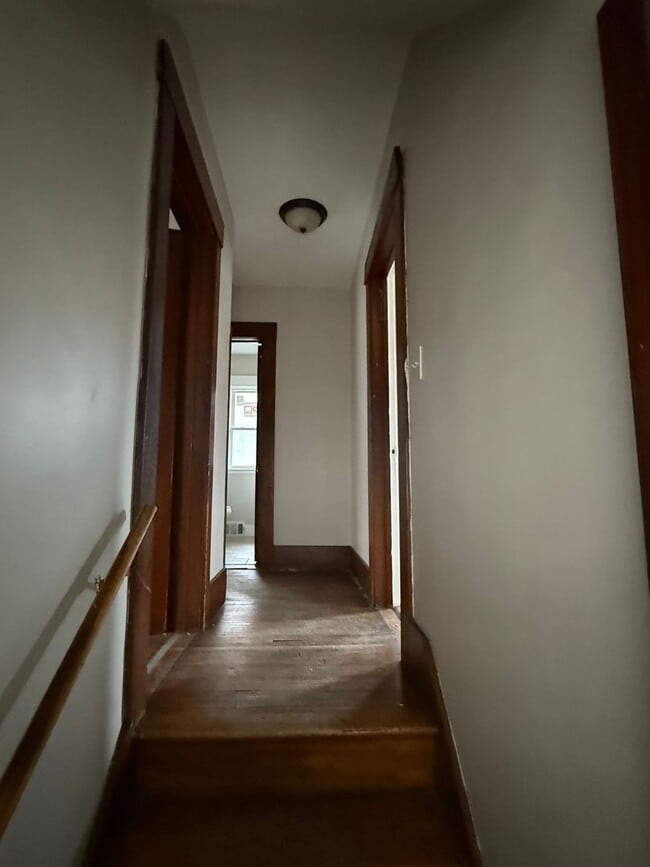 Building Photo - 3 Bedroom House Available