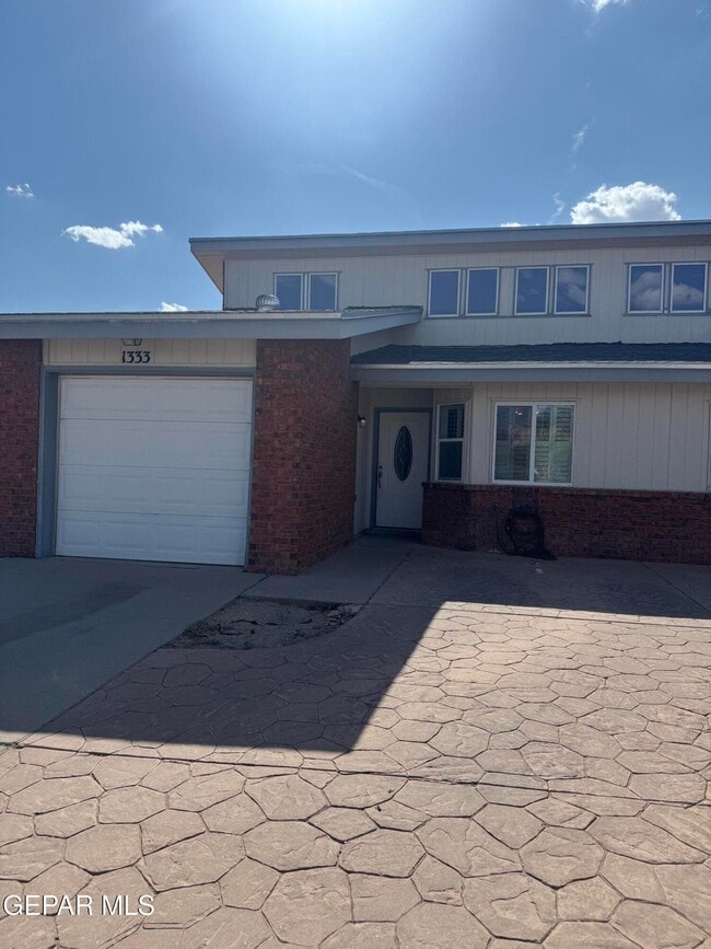 Building Photo - 1333 Trudy Elaine Dr