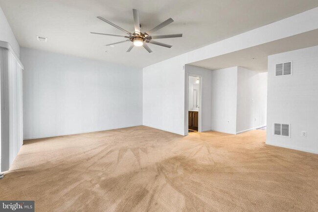 Foto del edificio - 5000 Forest Pines Dr