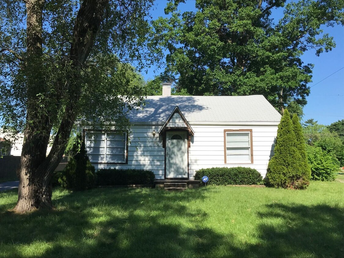 Foto del edificio - South side Indy - 3 BR near U of I