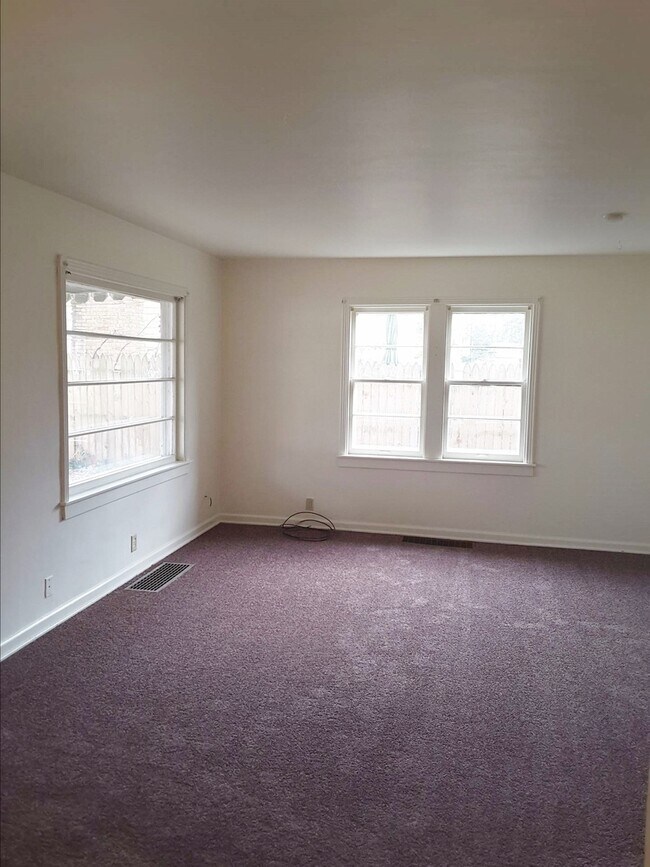 Foto del edificio - 2 Bedroom Single Family Home in Elkhart!