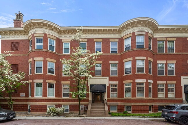 Building Photo - 143 Longwood Ave